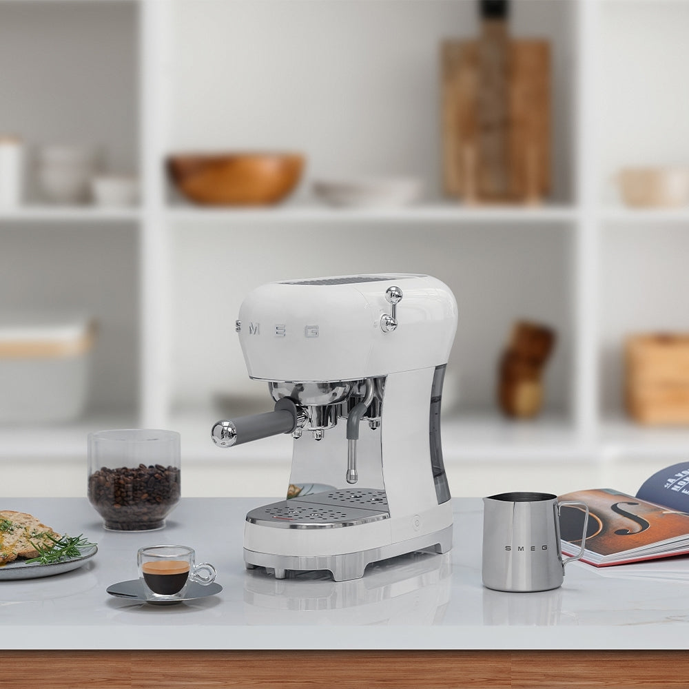 Smeg ECF02WHUK 50s Retro Style Espresso Coffee Machine with Steam Wand White